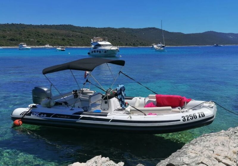 Zadar: Sakarun Bay, Golubinka Cave & Veli Žal Speedboat Tour - Included Amenities