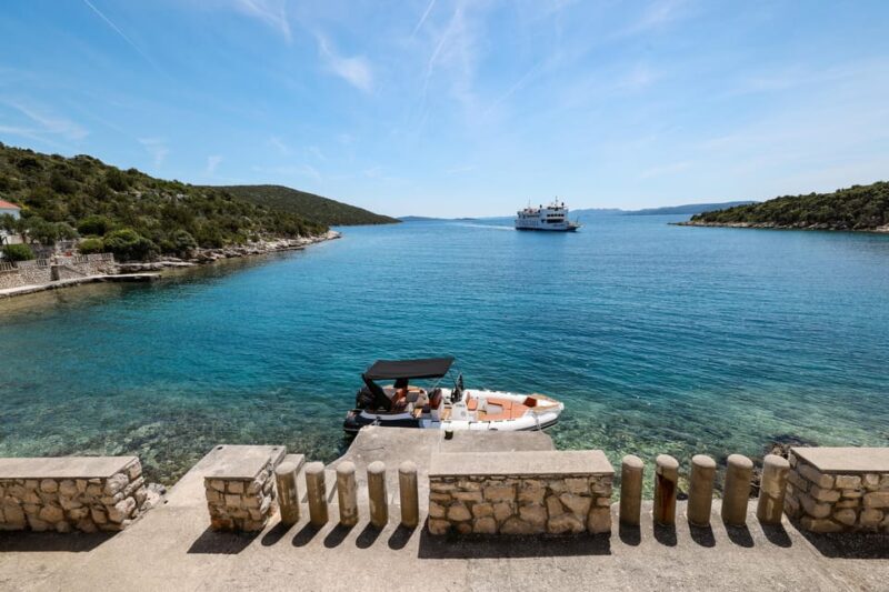 Zadar: Speedboat Tour Best of 4 Islands 6 Stops With Lunch! - Sakarun Beach Exploration