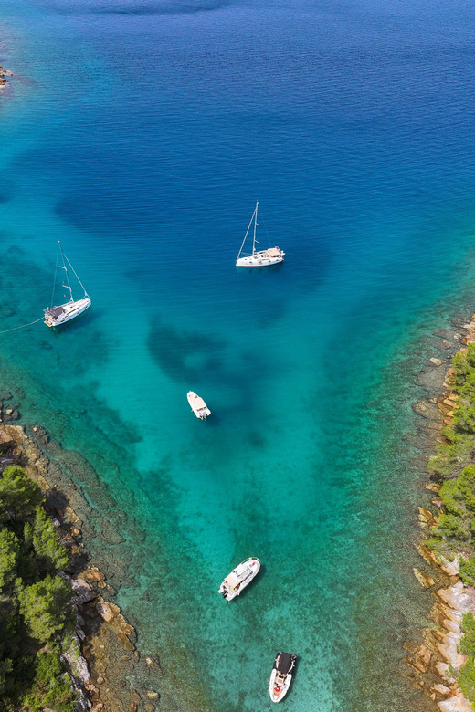 Zadar: Speedboat Tour Best of 4 Islands 6 Stops With Lunch! - Lighthouse Veli Rat Visit