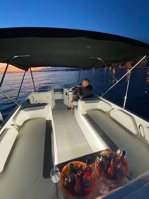 Zadar: Sunset Boat Tour With Unlimited Drinks - Group Size and Language