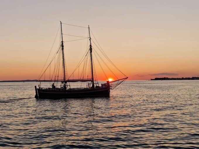 Zadar: Sunset Sailing Cruise on Traditional Boat With Wine - Booking and Availability