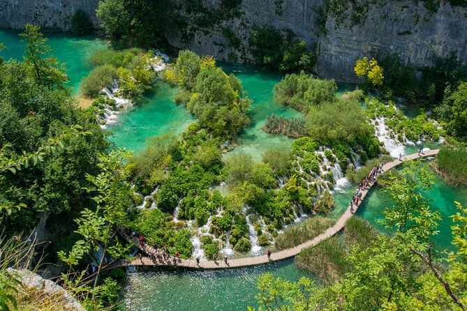 Zagreb Airport or Zagreb to Split via Plitvice Lakes for Singles or Couples - Meeting and Pickup