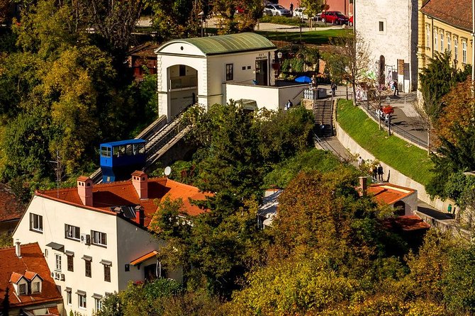 Zagreb GRAND Private Walking Tour - About the Guide