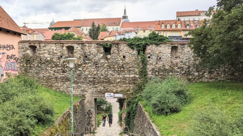 Zagreb: Highlights and Idyllic Places Self-guided Walk - Key Sites to Explore