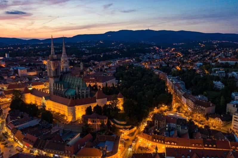 Zagreb : Highlights Walking Tour With A Guide - Good To Know