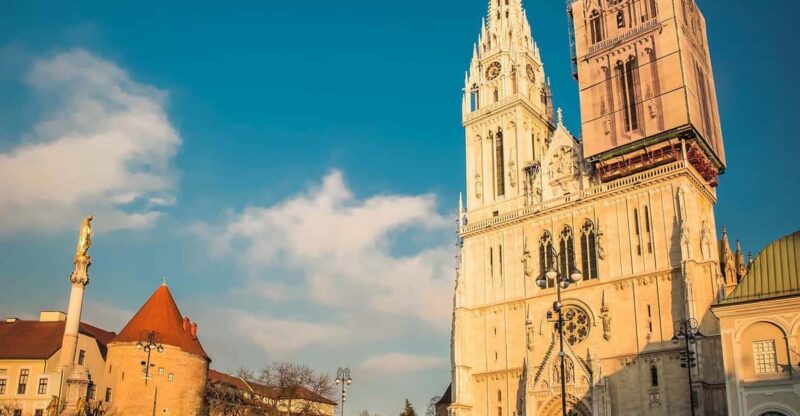 Zagreb: Private Guided Walking Tour With Local Guide - Tour Experience