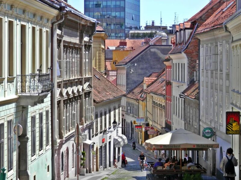 Zagreb: Private Walking Tour of Zagreb (Funicular Included) - Itinerary Details