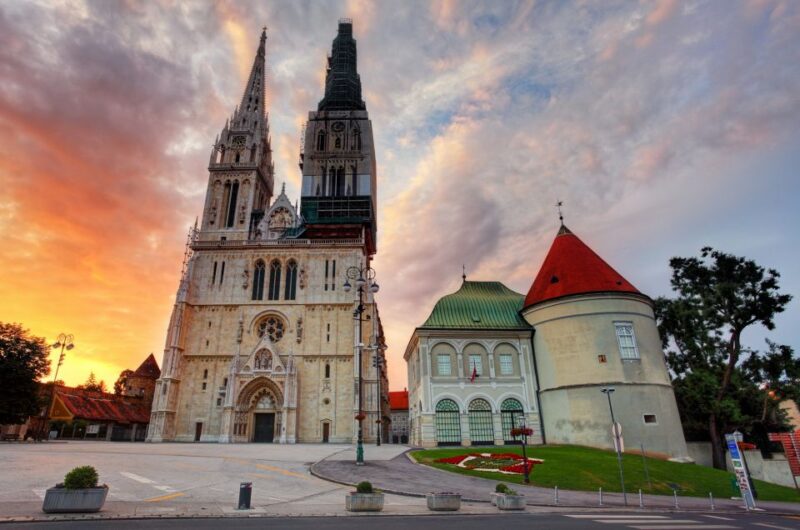 Zagreb: Private Walking Tour With Funicular Ride & Transfers - Itinerary Highlights