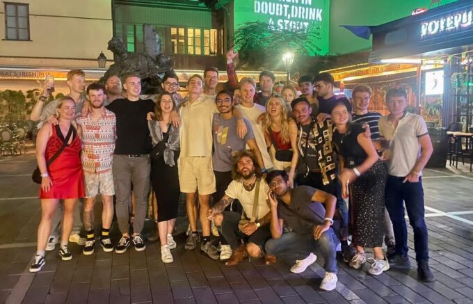 Zagreb: Pub Crawl, 1-Hour of Unlimited Drinks, & Club Entry - Included Activities and Alcohol