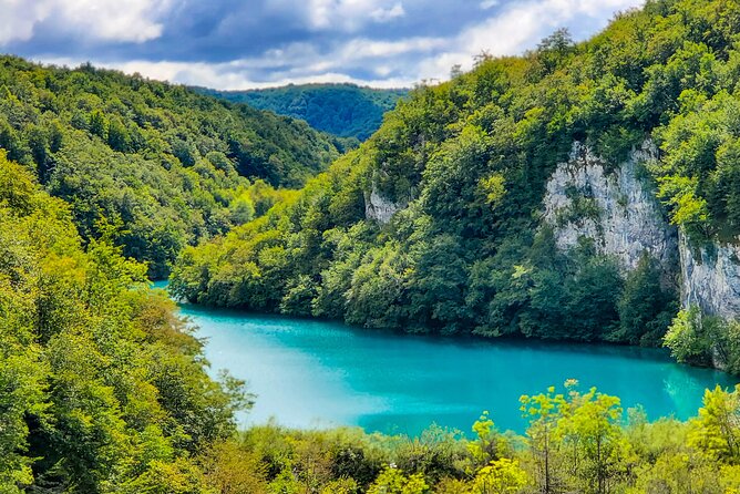 Zagreb to Split via Plitvice Lakes - Private Transfer With a Visit to Plitvice - Pickup and Drop-off Logistics