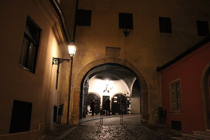 Zagrebists Picturesque Photo Tour - Navigating the Meeting and End Points