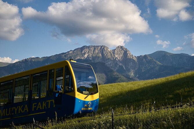 Zakopane and Hot Springs From Krakow Full-Day Tour - Meeting and Pickup