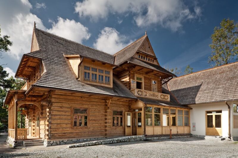 Zakopane City Highlights Private Walking Tour With a Guide - Key Points