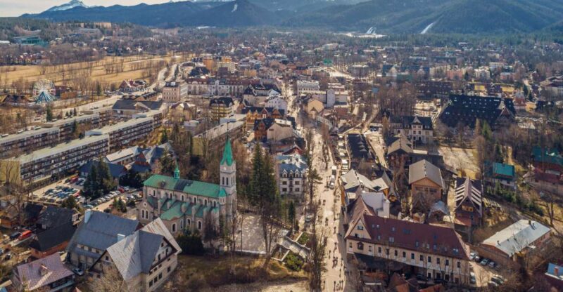 Zakopane: Group Tour From Krakow - Chocholow Village and Wooden Chapels