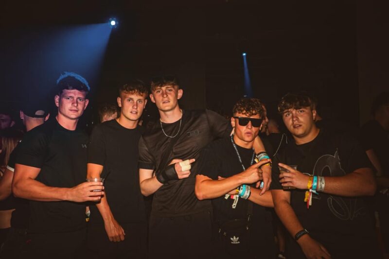 Zante: Agenda Party (All Black Dress Code) at Sizzle Club - Line-Up and Entertainment