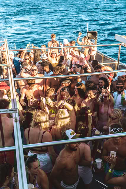 Zante: Pukka up Boat Party - Meeting Information