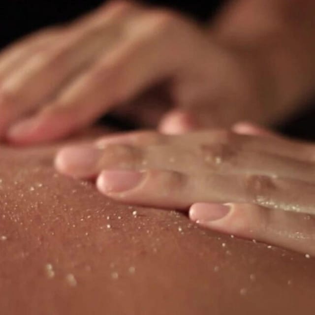 Zapopan: Silk Exfoliation (Phytomer) - Wellness Environment