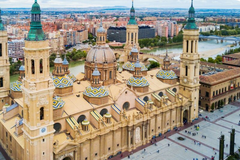 Zaragoza: City Exploration Game and Tour - Exploring Zaragozas Attractions