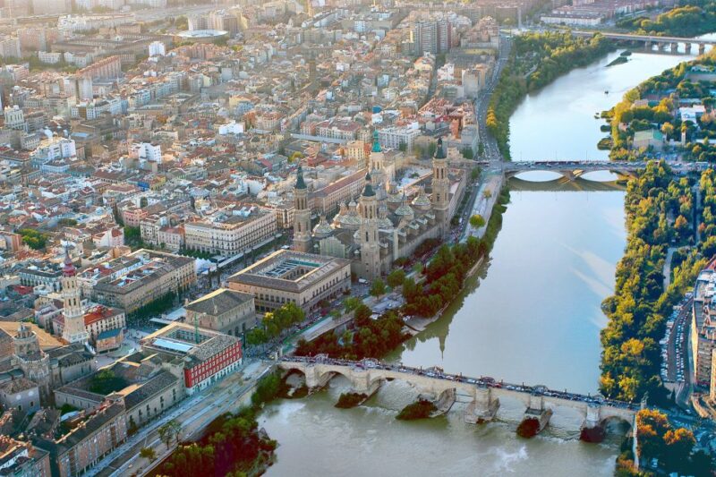 Zaragoza: Historical Tour of the Old District With a Guide - Marveling at the Basilica of Our Lady of Pilar