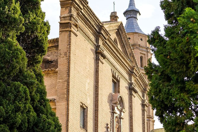 Zaragoza: Private Tour With a Local Guide - Children and Group Size