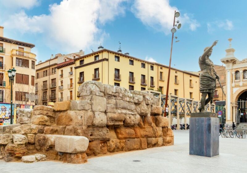 Zaragoza: Scavenger Hunt and Self-Guided Walking Tour - Key Points
