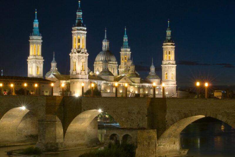 Zaragoza: Self-Guided Highlights Scavenger Hunt & Tour - Key Points