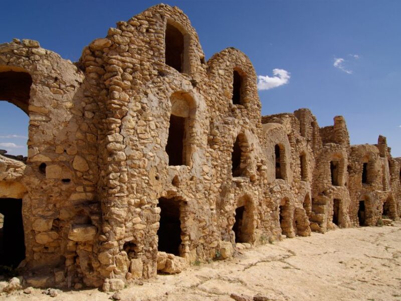 Zarzis/Djerba: Dhaher Mountain Hike With Ksar Jouamaa Stay - Itinerary Highlights