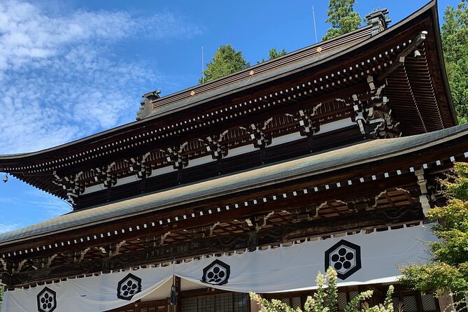 Zen Meditation and Higashiyama Temples Walking Tour - Walking Tour of Higashiyama Temples