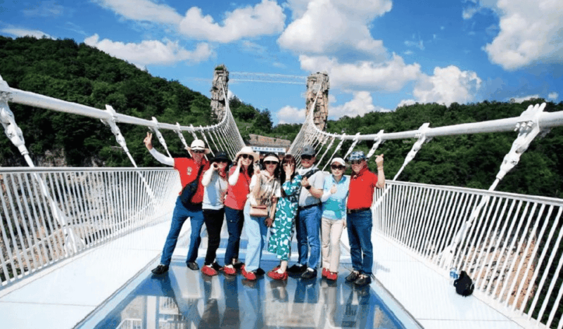 Zhangjiajie Grand Canyon Glass Bridge&Huanglong Cave Tour - Huanglong Cave Exploration