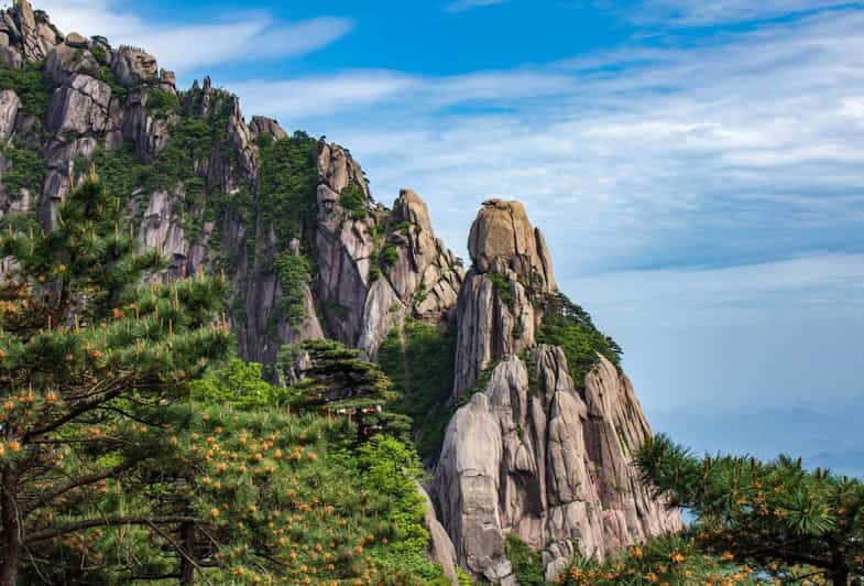 Zhangjiajie National Forest Park MT. Tianzi and Yuanjiajie - Key Experiences