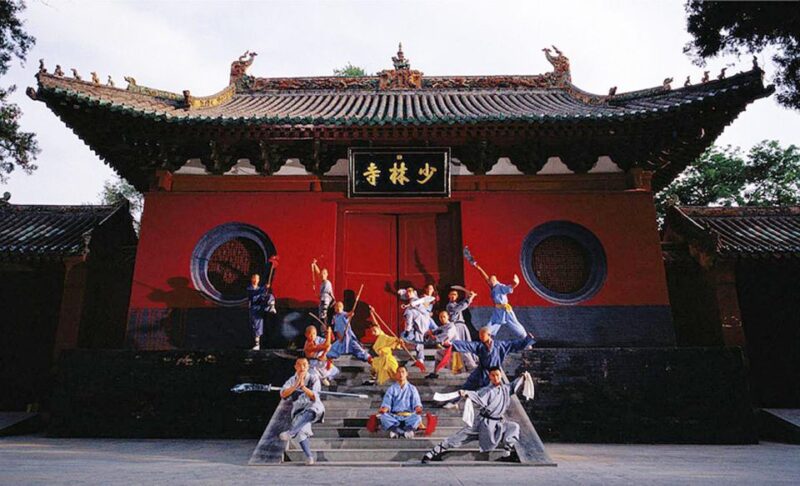Zhengzhou: Private Tour to Shaolin Temple and Yellow River - Pagoda Forest and Temple Halls