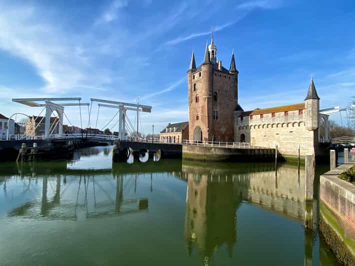 Zierikzee: City Tour With Guide the Legendes Nl/En - Cultural Experience