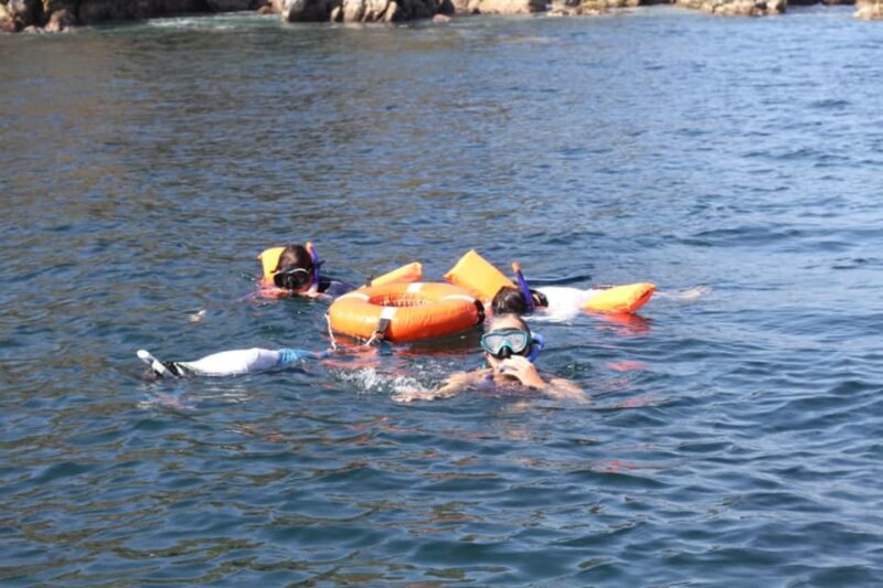 Zihuatanejo: Snorkeling in Manzanillo and Las Gatas - Expert Guidance and Safety