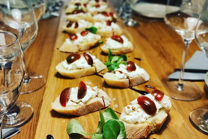 Zinfandel Wine Tasting & Storytelling With Dalmatian Food - Dalmatian Food and Appetizers