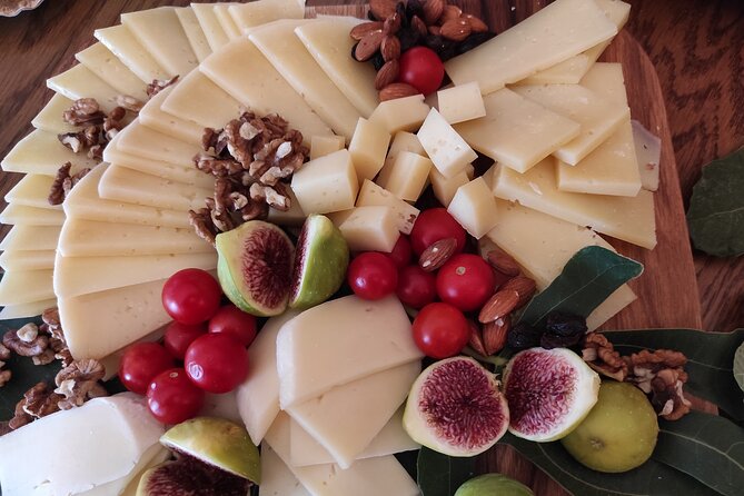 Zinfandel Wine Tasting & Storytelling With Dalmatian Food - Intimate Group Size
