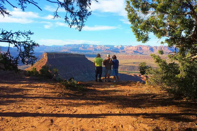 Zion Jeep Tour Premium Package - Morning Tour - Geologic and Indigenous History