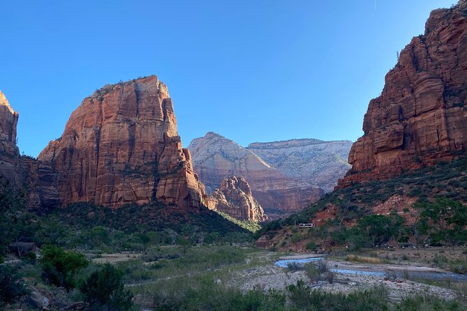 Zion National Park: Private Guided Hike & Picnic - Convenient Meeting and Pickup