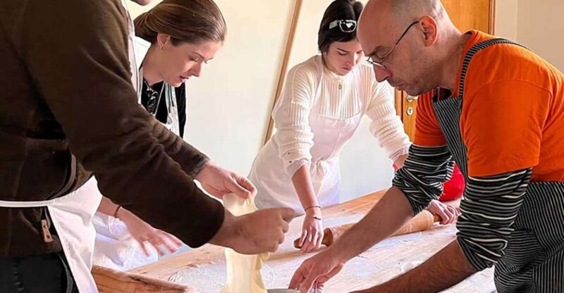 Zitsa: Traditional Pies Cooking Class - Local Winery Visits