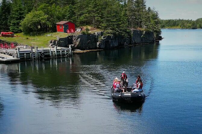 Zodiac Coastal Tour with Naturalist Guide: Lunenburg - FAQ