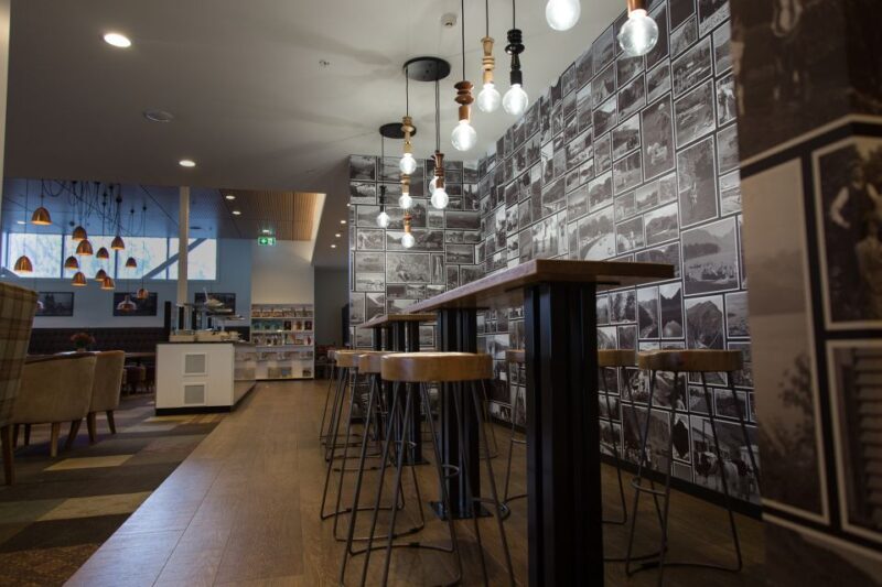 ZQN Queenstown Airport: Manaia Lounge Access - Location and Accessibility