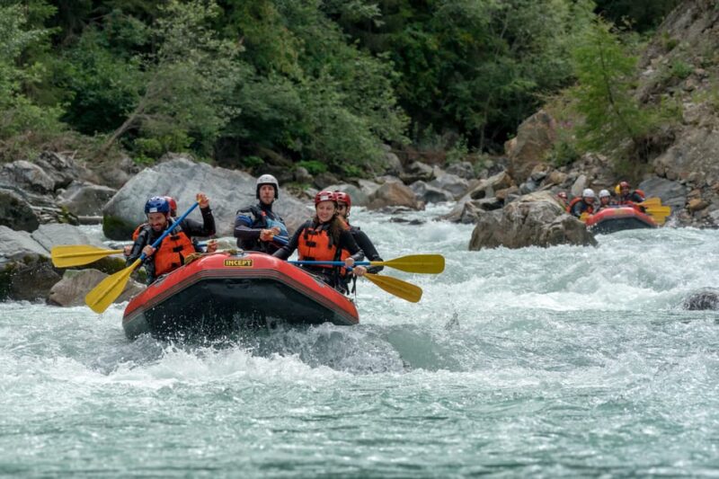 Zuoz: Giarsun Gorge Rafting on the Inn in the Engadin - Safety and Equipment