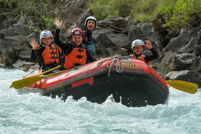 Zuoz: River Rafting for Families in the Engadin - Included Equipment