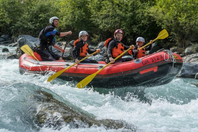 Zuoz: River Rafting for Families in the Engadin - Age and Weight Restrictions