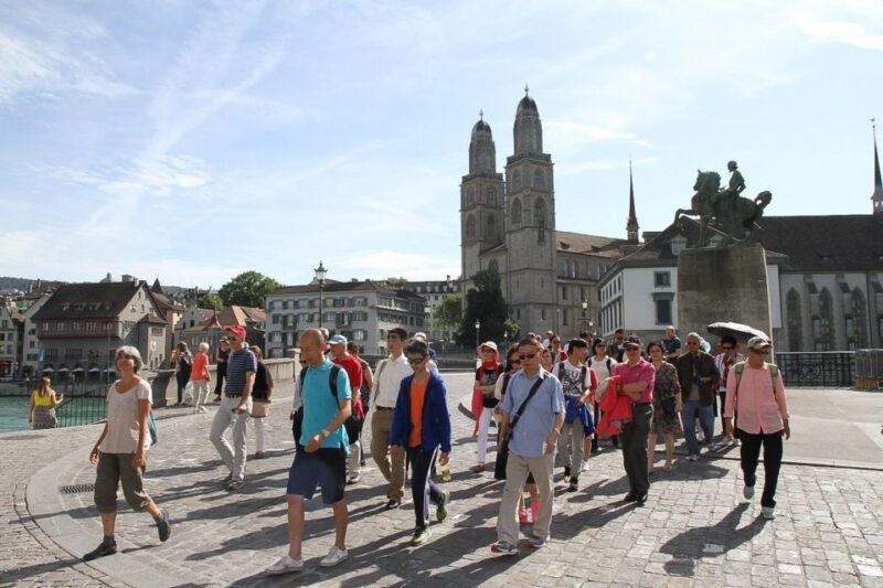 Zurich: 2-Hour Sightseeing Bus Tour - Tour Highlights