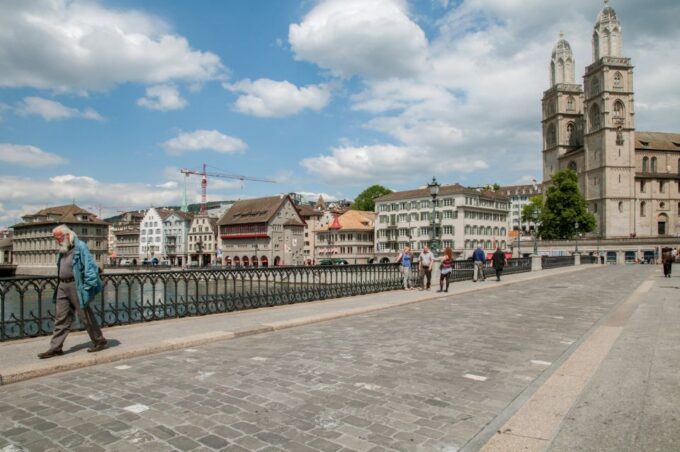 Zurich: 2-Hour Sightseeing Bus Tour - Exclusions