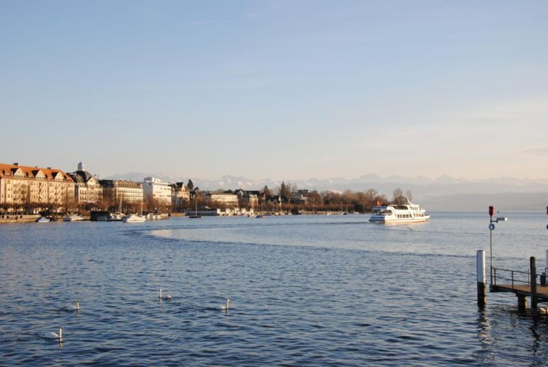Zurich: 360° City Walk Including Hidden Spots - Duration and Inclusions