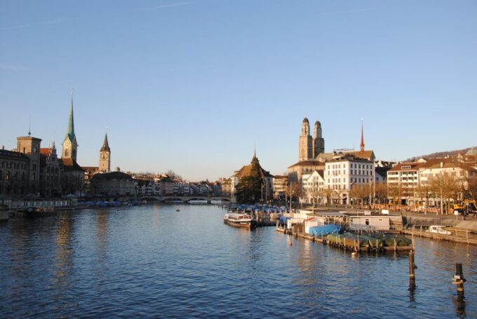 Zurich: 360° City Walk Including Hidden Spots - Overview and Highlights