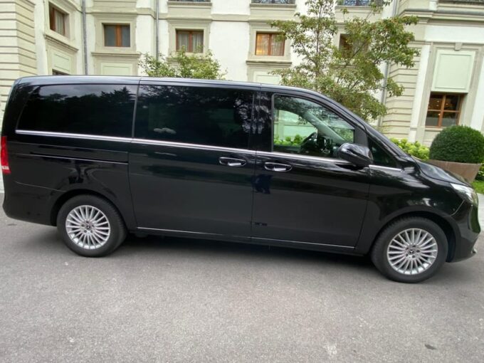 Zurich Airport Transfer To/From INTERLAKEN for Every Budget. - About Swiss Touristy