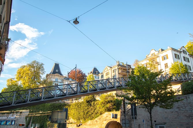 Zurich Best Intro Tour With Boat and Funicular Ride With a Local - Expectations and Accessibility