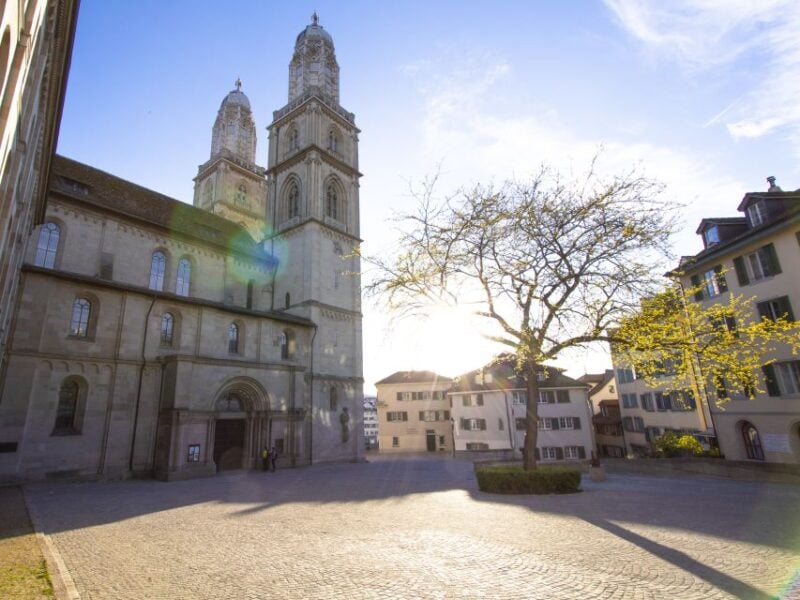 Zurich: Capture the Most Photogenic Spots With a Local - Small Group Experience